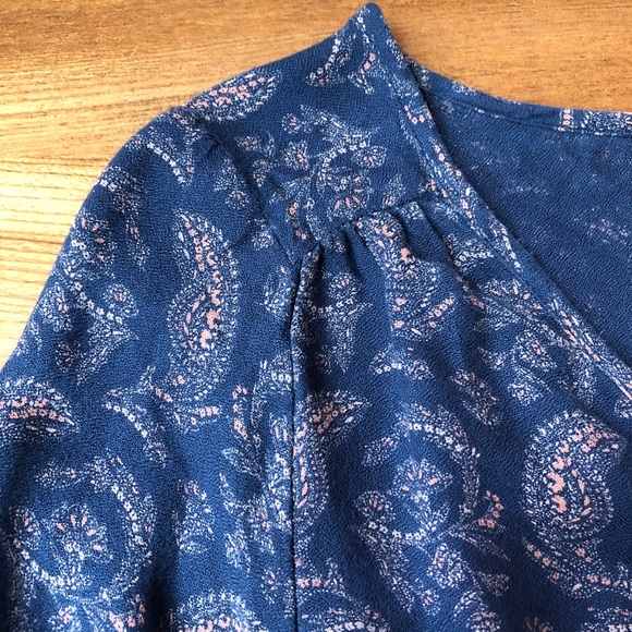 American Eagle 3/4 Sleeve Paisley Style Crop top - Picture 7 of 10